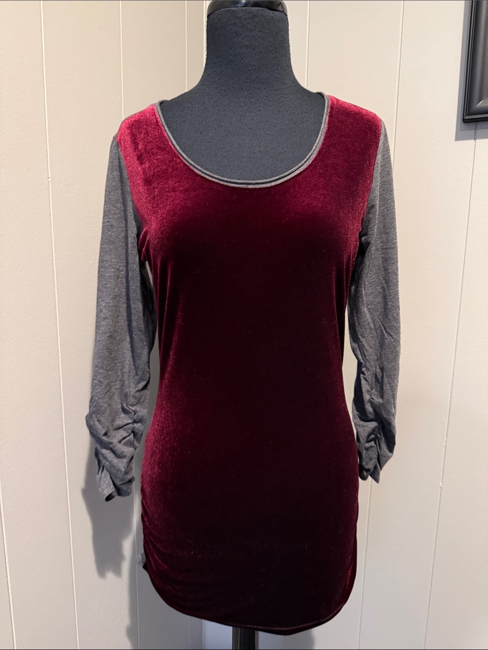 Sundance Women’s Small Velvet-Front Long Sleeve Dress in Burgundy and Gray